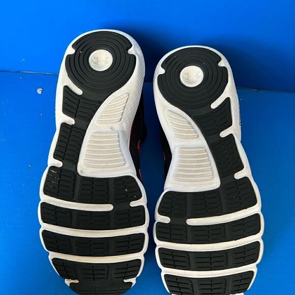 Under Armour Women's Charged Assert 8 Running Shoe US 10 - Picture 7 of 8